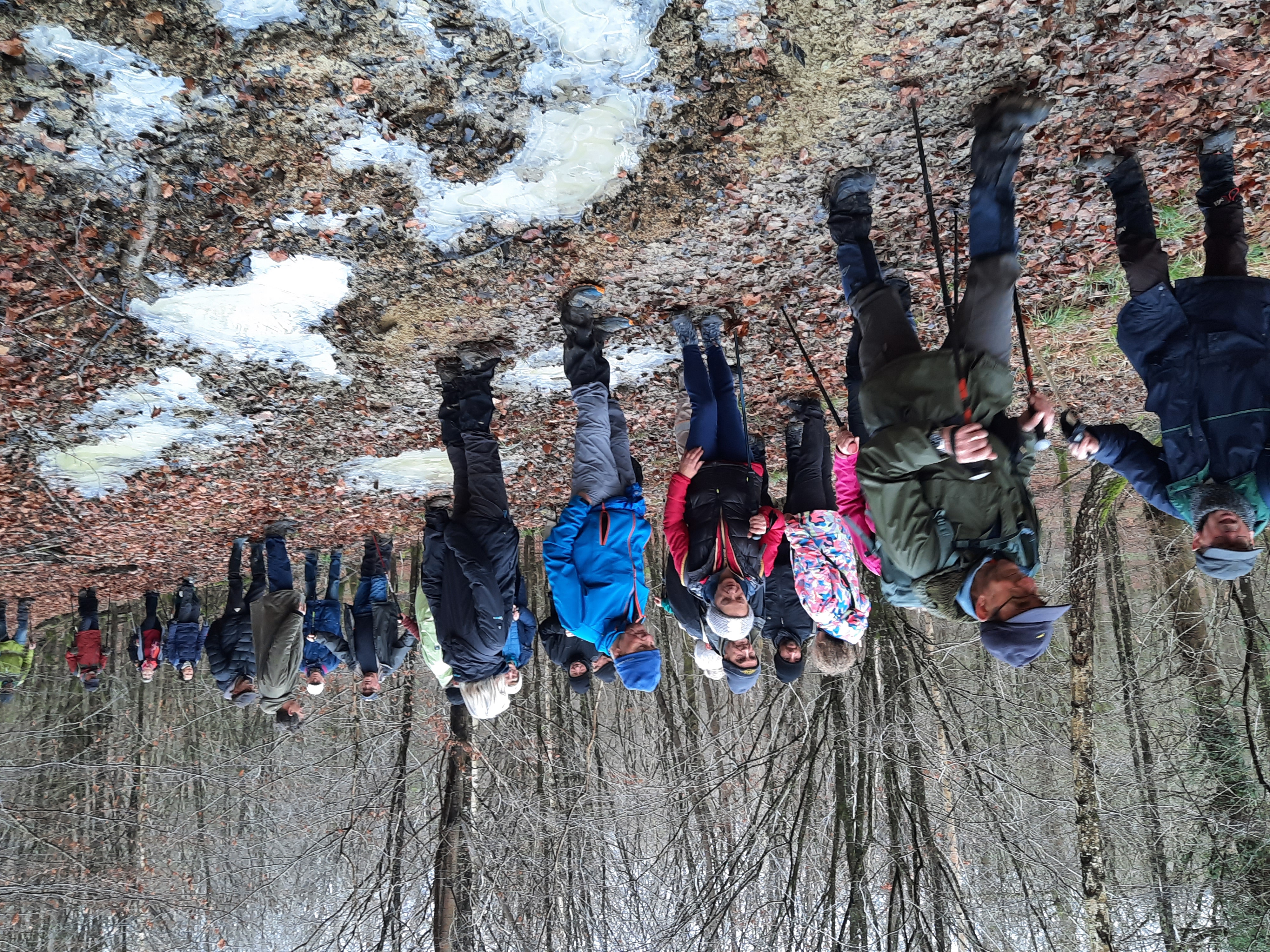 Tout le monde marche d'un bon pas