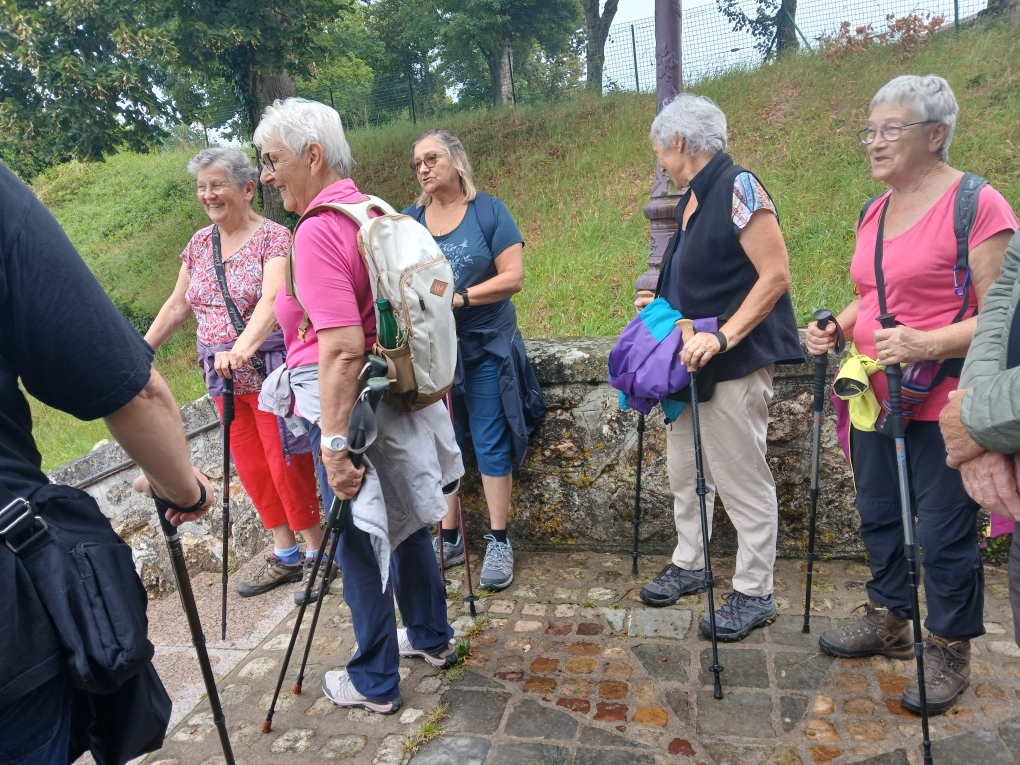 Rando du 20 aout Ste Menou place de guise